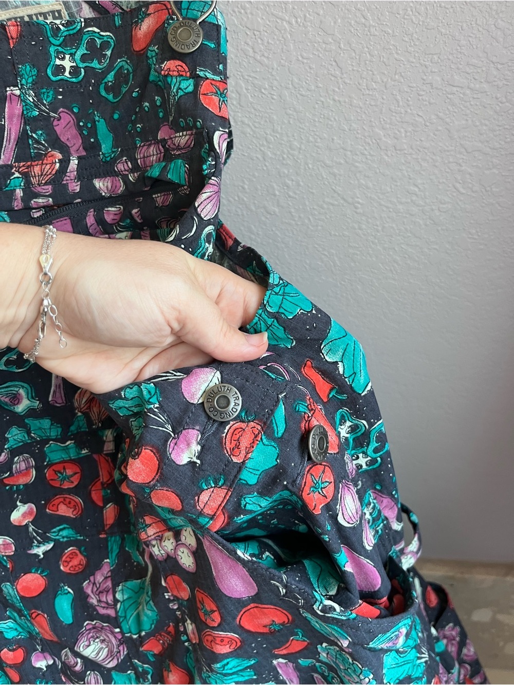Duluth Veggie Print Nylon Overalls Large Utility Pockets Like New - Picture 9 of 11